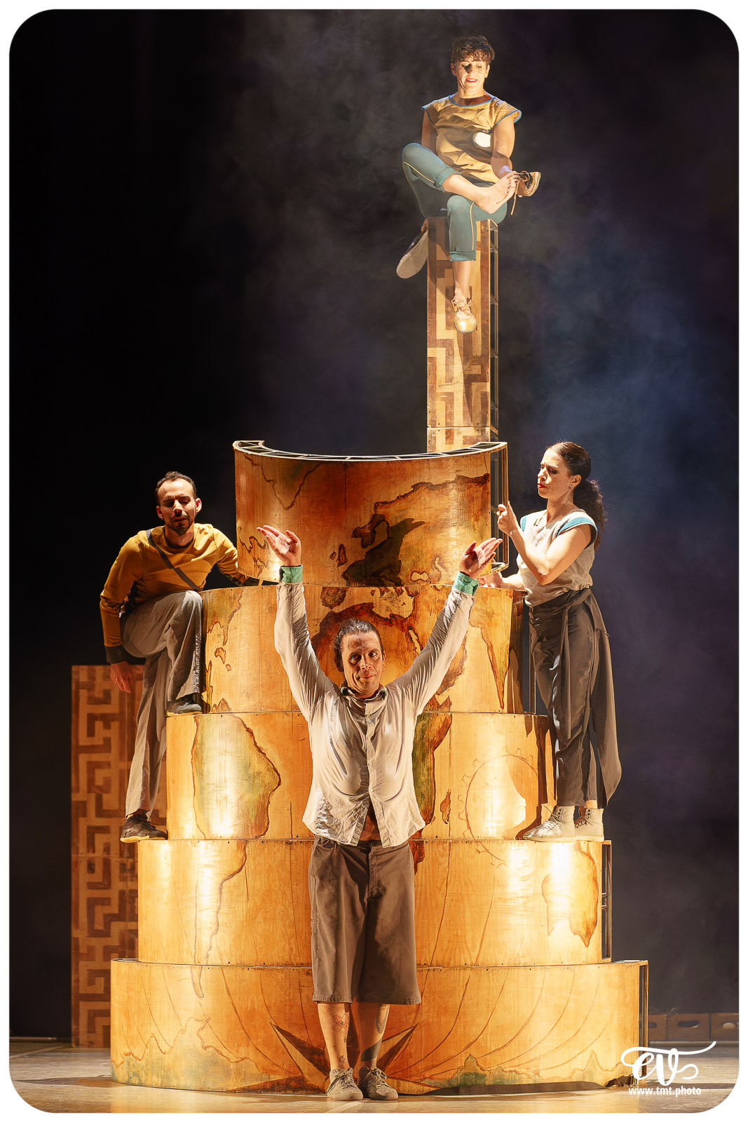 ESENCIAL (VAIVEN CIRCO)